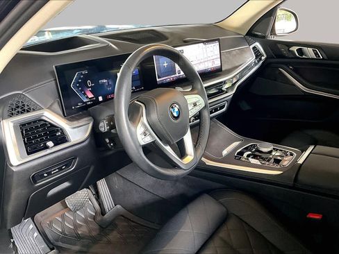 Used 2025 BMW X7 xDrive40i w/ Premium Package AWD/4WD image 16