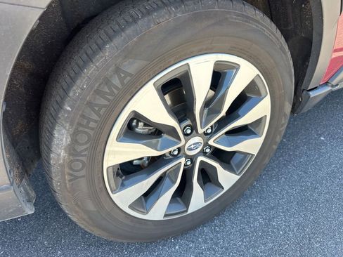 Used 2024 Subaru Outback Limited AWD/4WD image 14