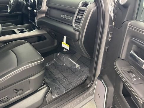 New 2026 RAM 3500 Laramie AWD/4WD image 25