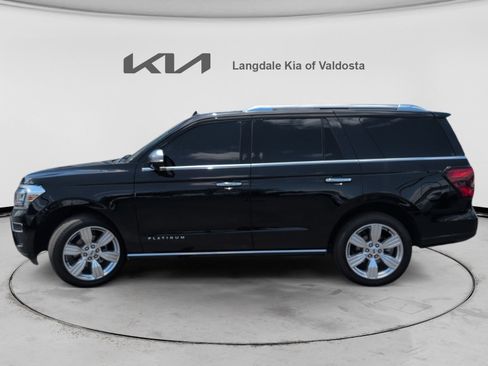 Used 2023 Ford Expedition Platinum AWD/4WD image 10