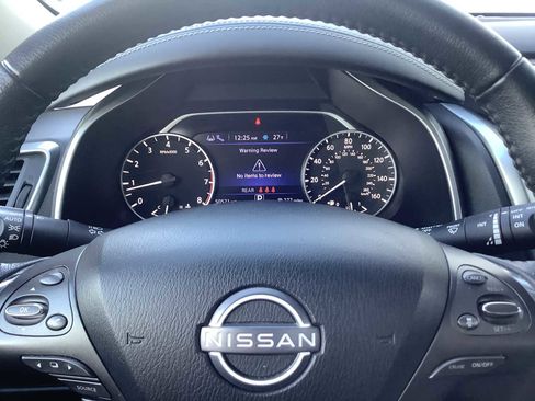 Used 2023 Nissan Murano SV image 16