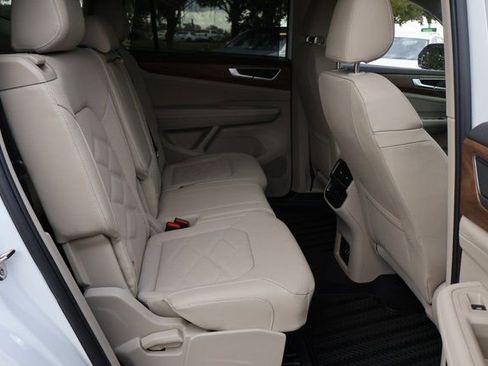 New 2026 Volkswagen Atlas SE image 18