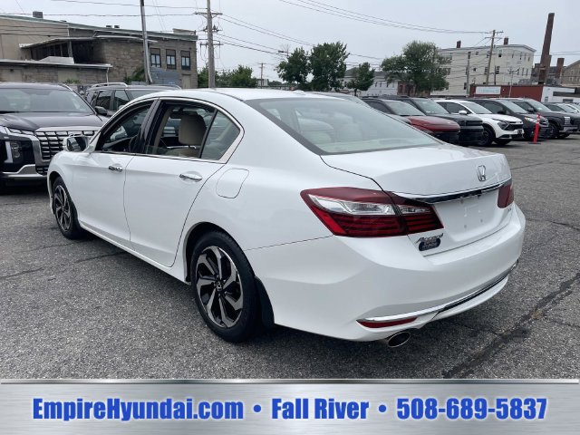 Used 2016 Honda Accord EX-L image 8