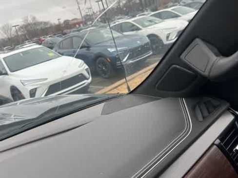 Used 2023 GMC Sierra 1500 Denali Ultimate image 18