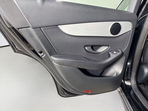 Used 2022 Mercedes-Benz GLC 300 4MATIC image 26
