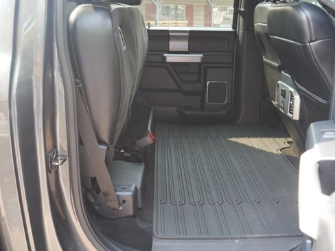 Used 2015 Ford F150 Lariat w/ Equipment Group 501A Mid AWD/4WD image 29