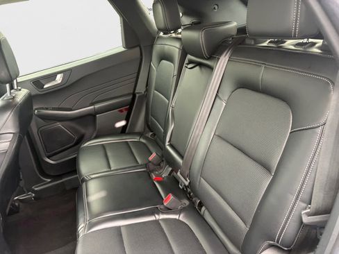 Used 2025 Ford Escape Platinum AWD/4WD image 14