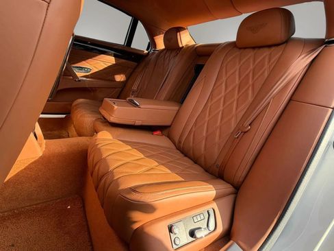 Used 2014 Bentley Flying Spur W12 AWD/4WD image 17