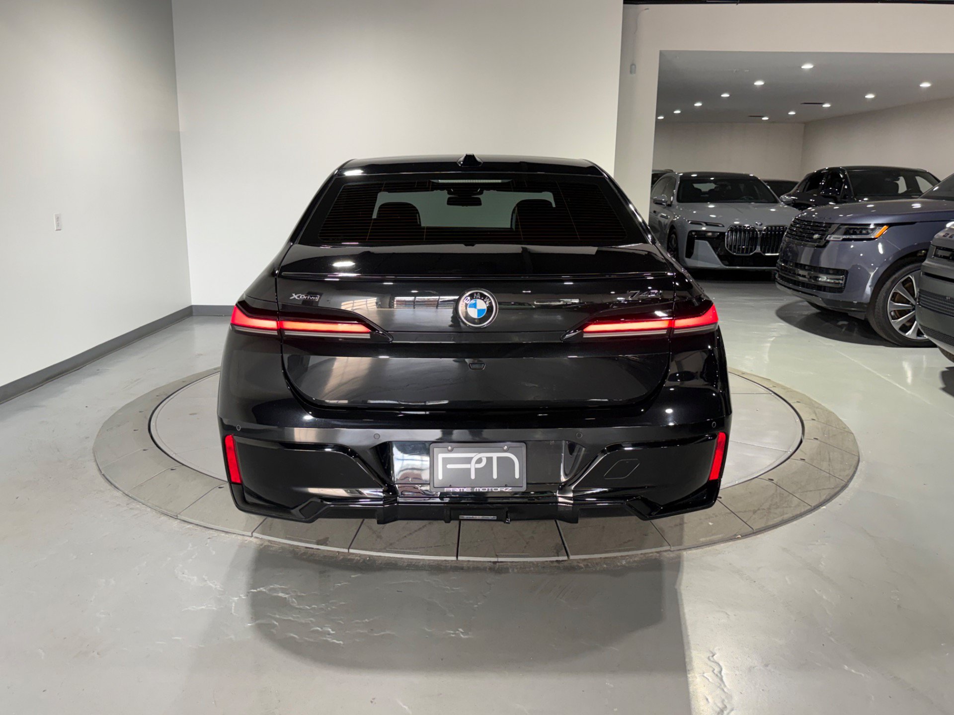 Used 2024 BMW 740i xDrive AWD/4WD image 18
