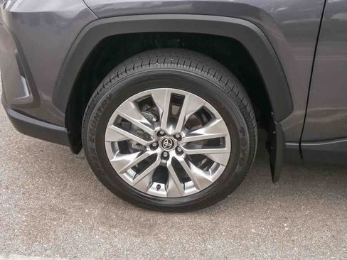 Used 2025 Toyota RAV4 XLE Premium FWD image 6