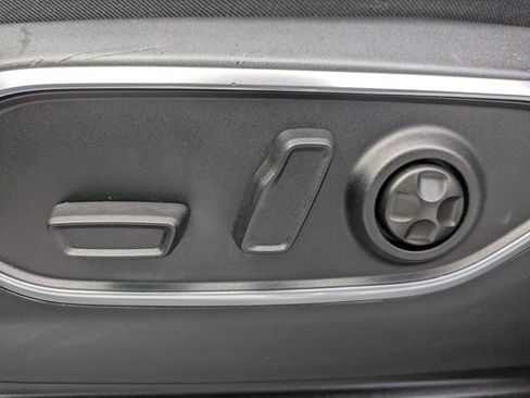 Used 2024 Jeep Wagoneer Series III AWD/4WD image 22