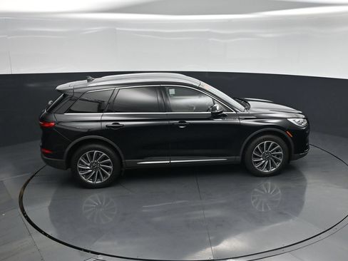 Used 2023 Lincoln Corsair Reserve w/ Equipment Group 201A FWD image 34