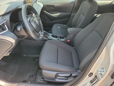 Used 2026 Toyota Corolla LE FWD image 5