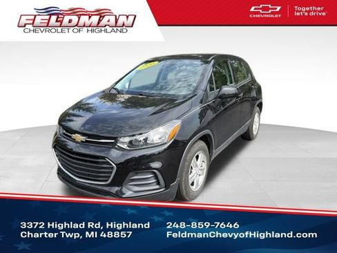 Used 2020 Chevrolet Trax LS FWD image 1