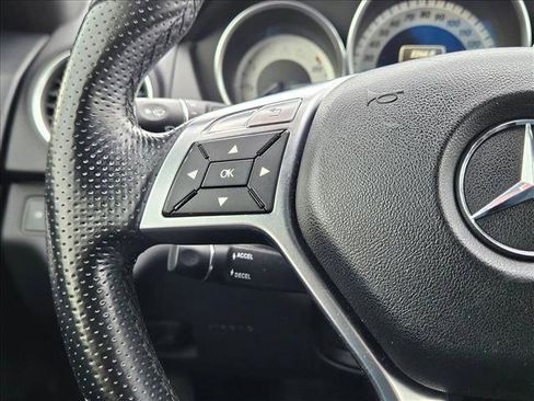 Used 2013 Mercedes-Benz C 250 Luxury image 14