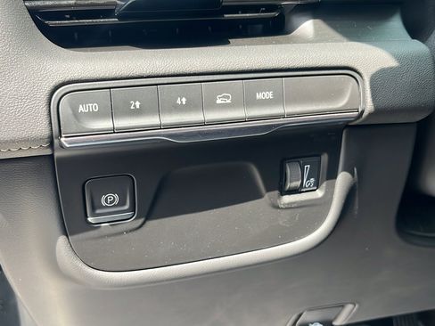 New 2024 Cadillac Escalade Premium Luxury image 15