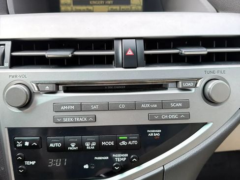 Used 2010 Lexus RX 450h AWD image 33