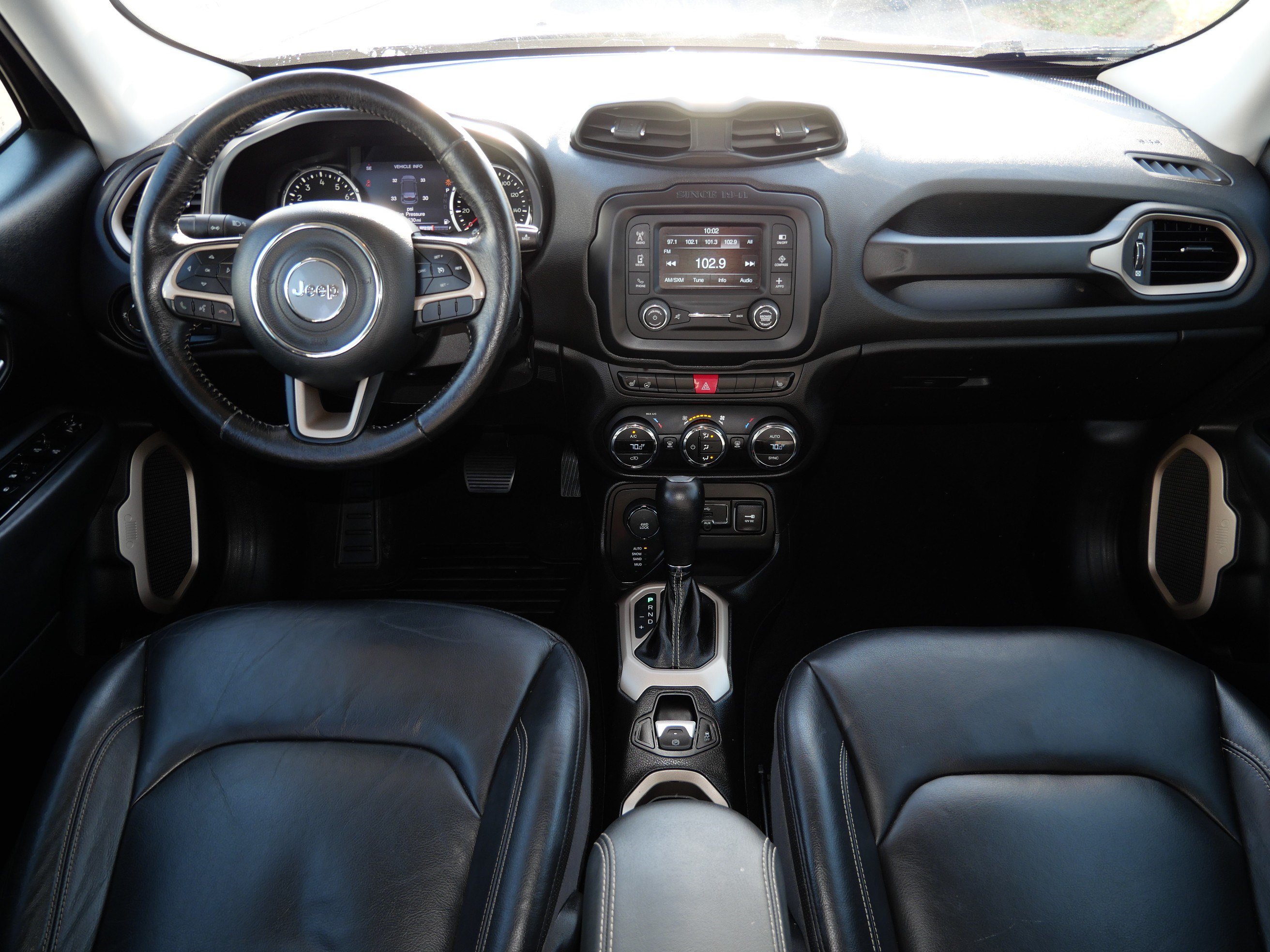 Used 2016 Jeep Renegade Limited AWD/4WD image 6