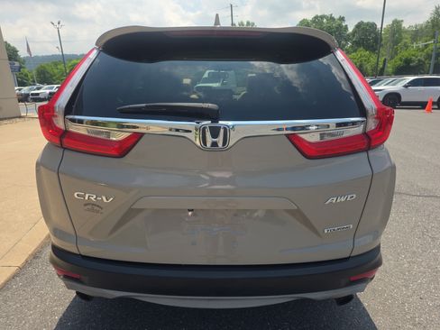 Used 2017 Honda CR-V Touring image 6