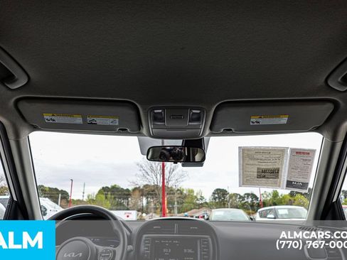 Used 2025 Kia Soul LX w/ LX Technology Package image 53