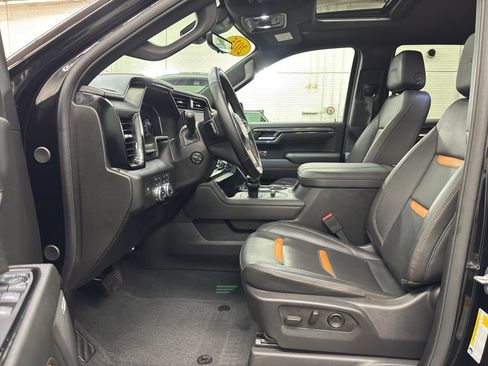 Used 2025 GMC Sierra 1500 AT4 w/ AT4 Premium Package AWD/4WD image 19