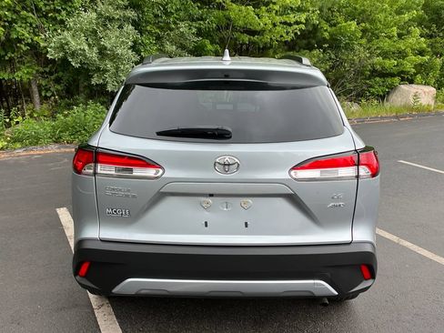 Used 2023 Toyota Corolla Cross LE w/ Moonroof Package AWD/4WD image 4