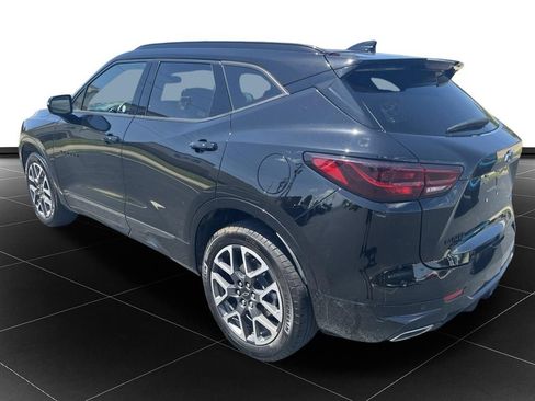 Used 2025 Chevrolet Blazer RS FWD image 3