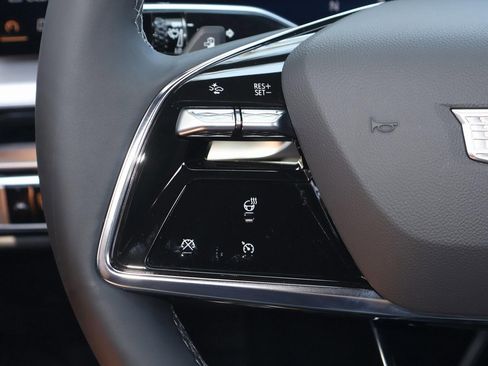 New 2025 Cadillac Lyriq Luxury image 20