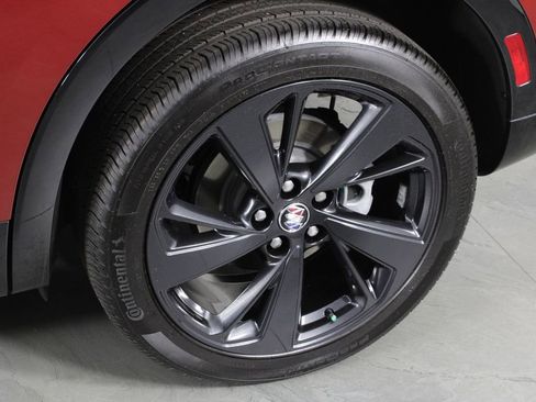 Used 2022 Buick Envision Essence w/ Sport Touring Package image 10