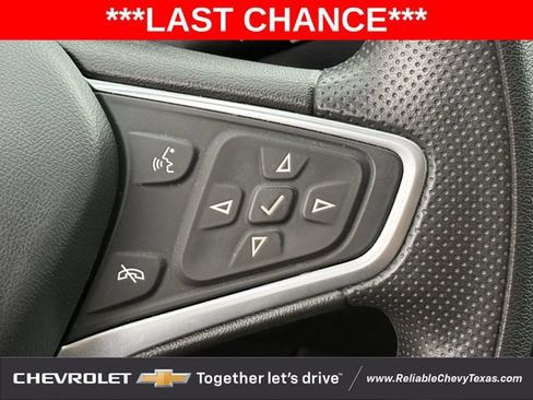 Used 2022 Chevrolet Equinox LT w/ LPO, Floor Liner Package FWD image 15