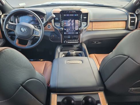 Used 2024 RAM 2500 Laramie Longhorn image 12