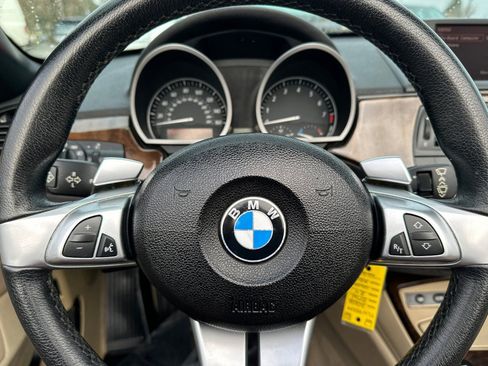 Used 2008 BMW Z4 3.0i RWD image 22