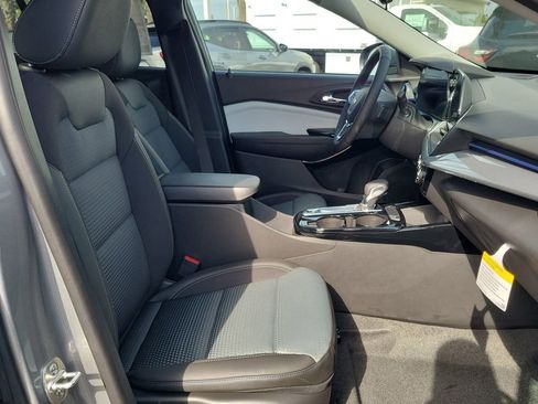 New 2026 Chevrolet Trax LT w/ Driver Confidence Package image 14