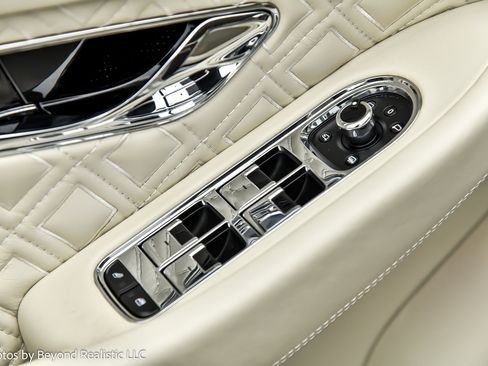 Used 2020 Bentley Continental GT image 24