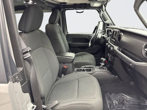 Used 2021 Jeep Wrangler Sport image 16