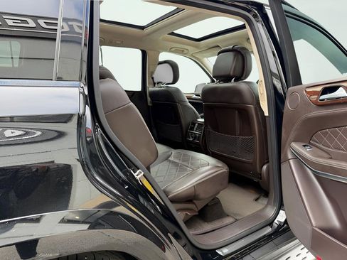 Used 2019 Mercedes-Benz GLS 550 4MATIC image 30