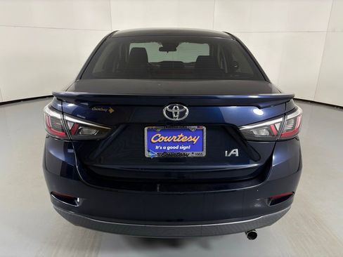 Used 2017 Toyota Yaris iA image 14