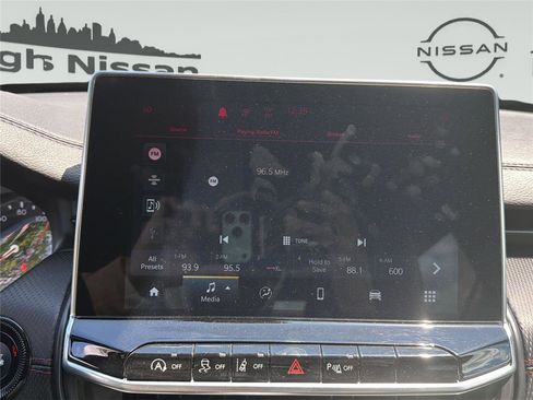 Used 2024 Jeep Compass Trailhawk AWD/4WD image 15