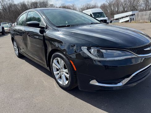 Used 2016 Chrysler 200 Limited image 12