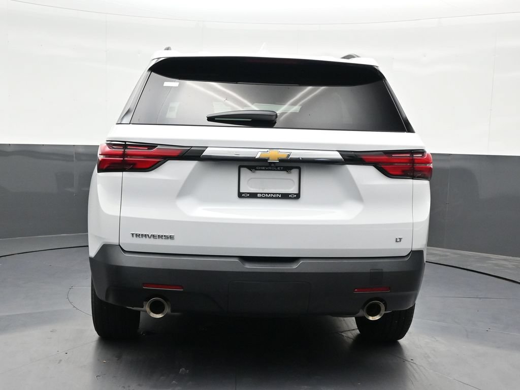 Used 2023 Chevrolet Traverse LT FWD image 4