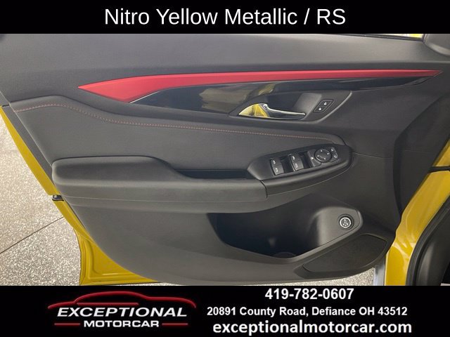 Used 2024 Chevrolet TrailBlazer RS w/ Convenience Package AWD/4WD image 34