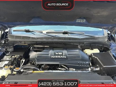 Used 2017 Nissan Titan SV AWD/4WD image 9