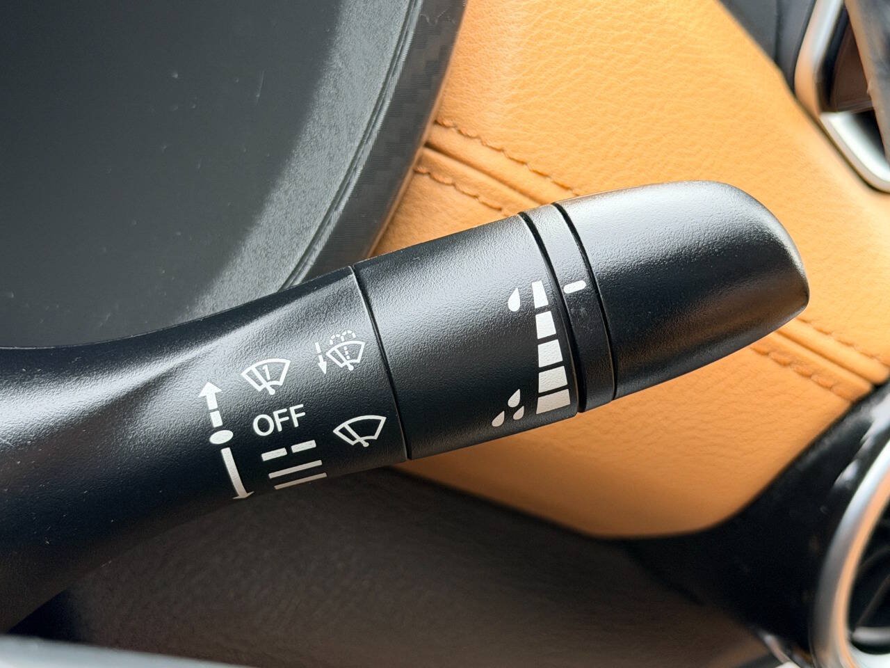 Used 2020 Nissan Sentra SV w/ SV Premium Package FWD image 32