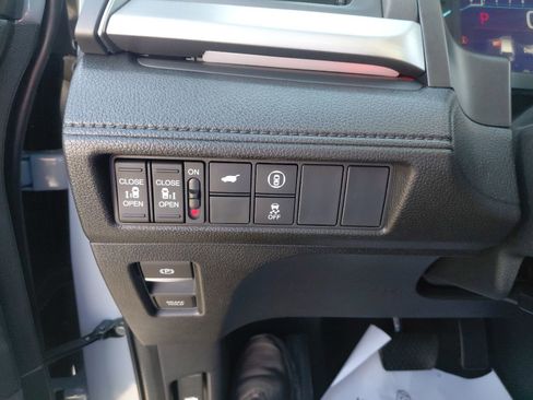 Used 2023 Honda Odyssey Sport image 34