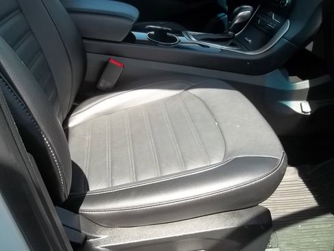 Used 2018 Ford Edge SEL w/ Equipment Group 201A image 11