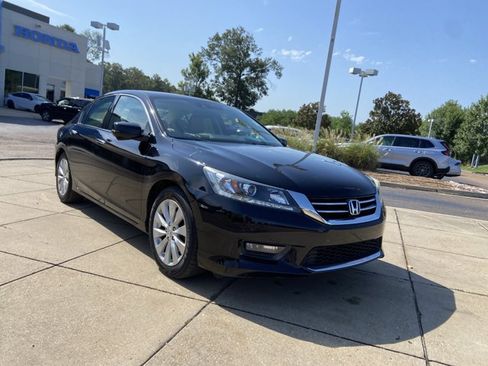 Used 2015 Honda Accord EX-L image 2