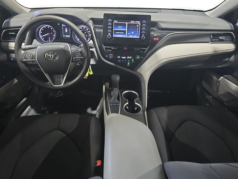 Used 2022 Toyota Camry LE FWD image 9