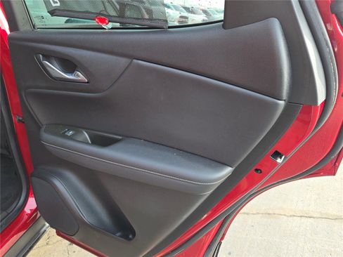 Used 2023 Chevrolet Blazer LT image 8