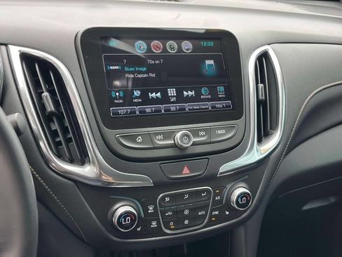 Certified 2018 Chevrolet Equinox Premier FWD image 32