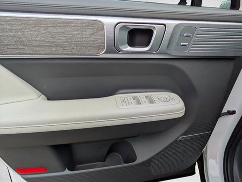 New 2026 Hyundai Santa Fe Calligraphy FWD image 17
